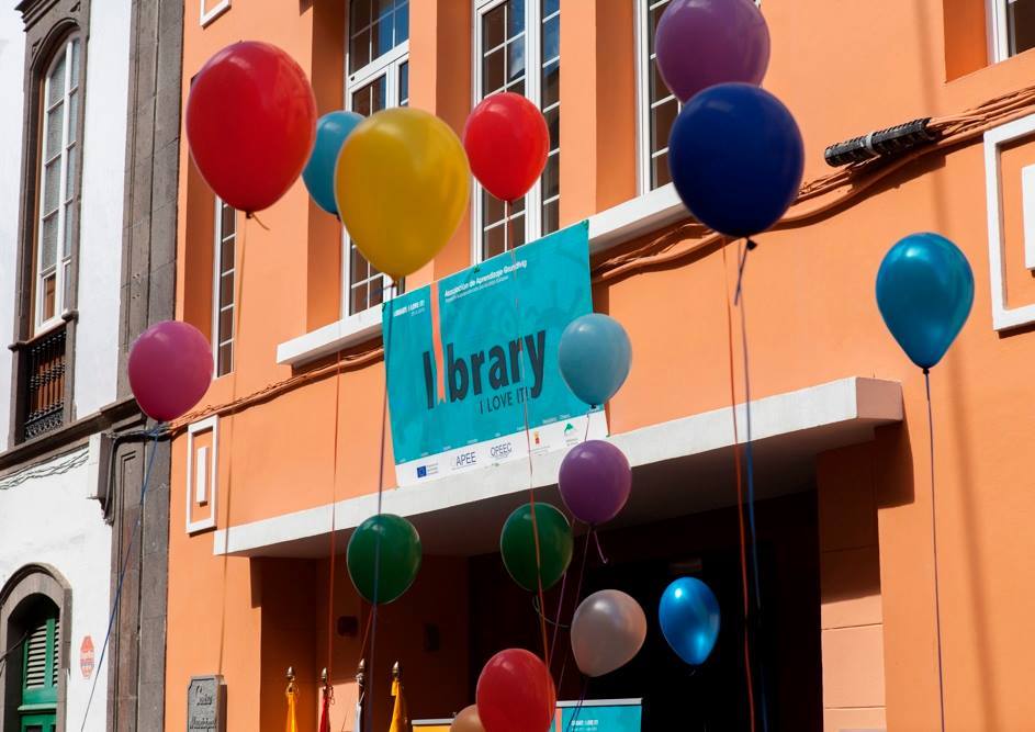 Loly León. Arucas Municipal Library (Spain)