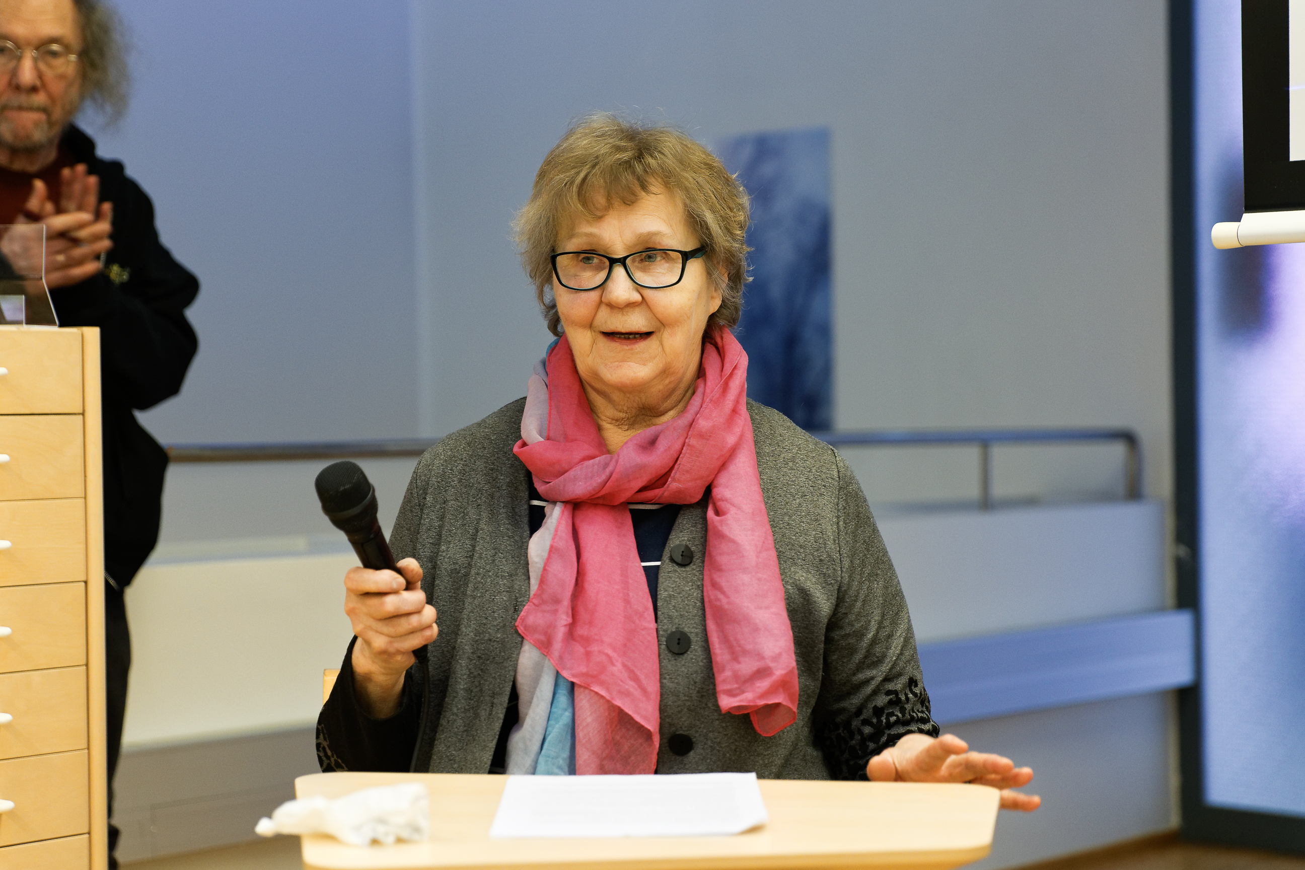  Anja Rusinen reading the winning text of the “Tarinoiden Ylä-Savo” writing competition.