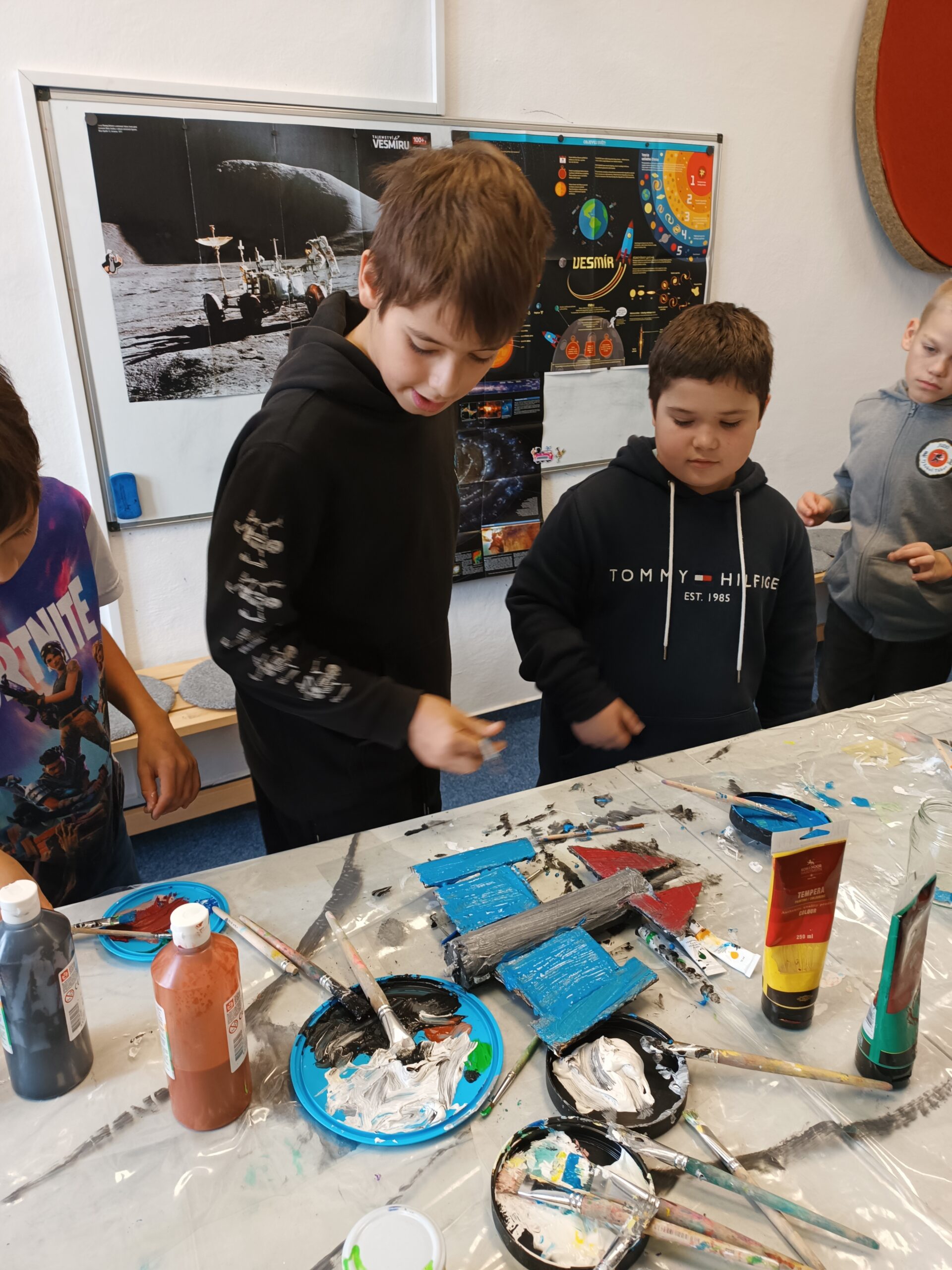 Adventures with Little Mole: A cooperation project